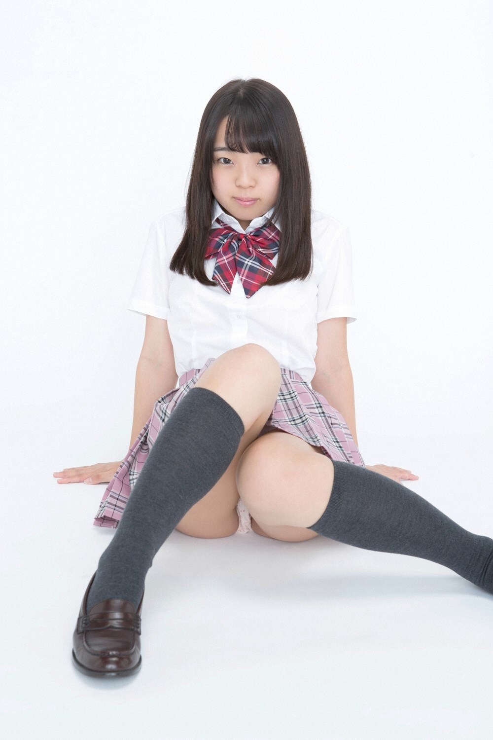 YS-Web-Vol.681Tsukasa Fukumori 福森つかさ - 最強！童顔Fカップ入学!!